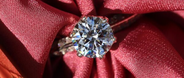 GROWN Solitaire IGI CERTIFIED Diamond Engagement Ring - Image 2